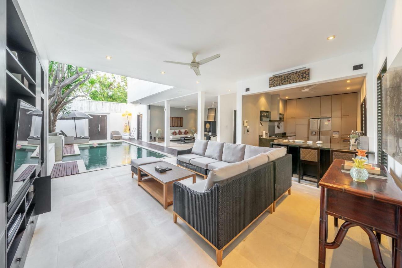 The Town House Villa Seminyak  Exterior photo