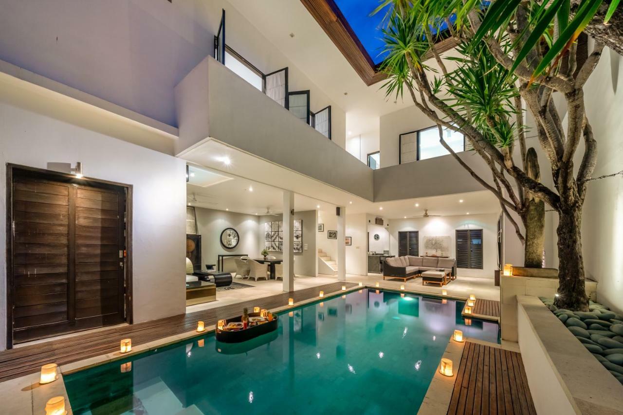 The Town House Villa Seminyak  Exterior photo